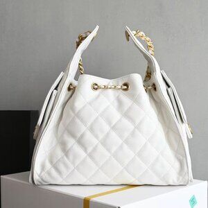 Classic CHANEL Bag: A Stylish and Versatile Choice for Elegance